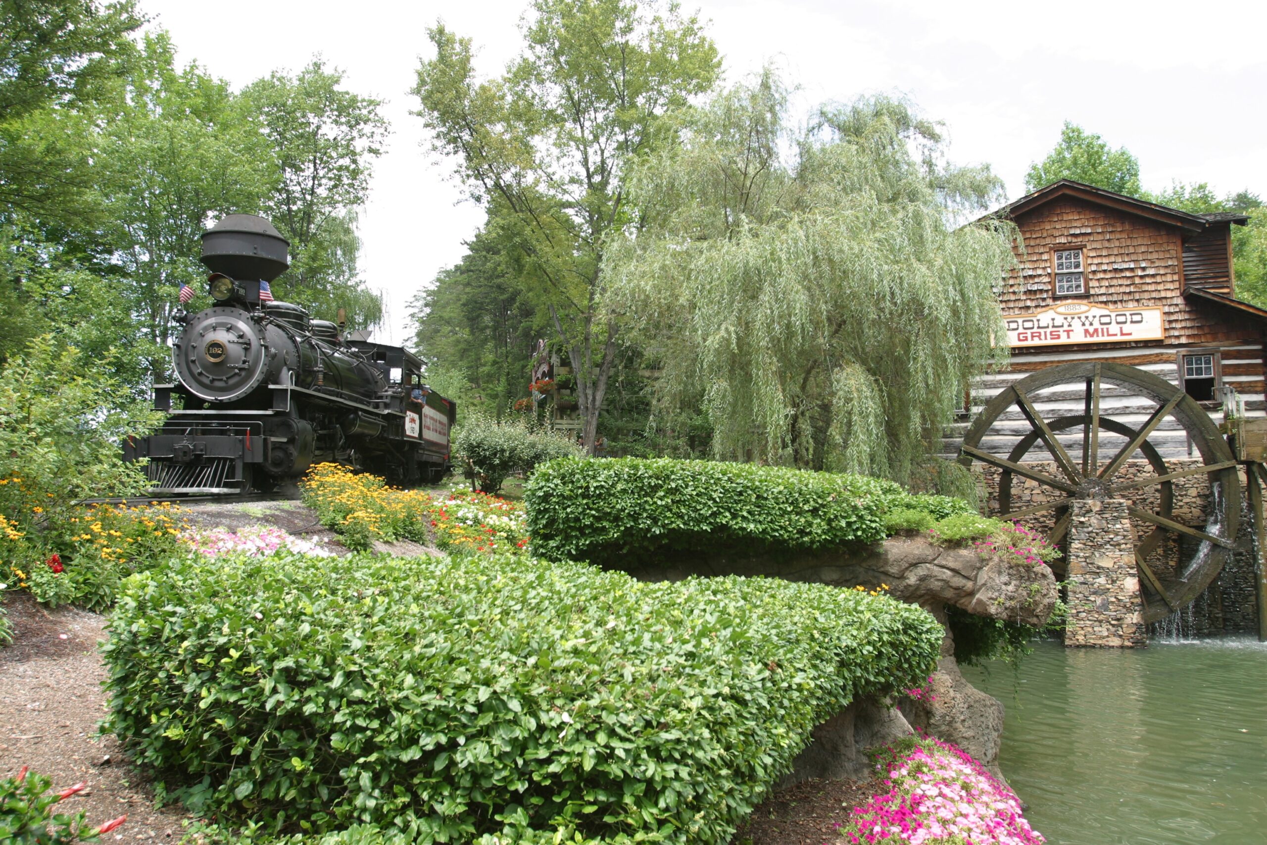 Dollywood Recognized As One Of America s Greatest Workplaces For Women 2025 By Newsweek Theme Parks By Don